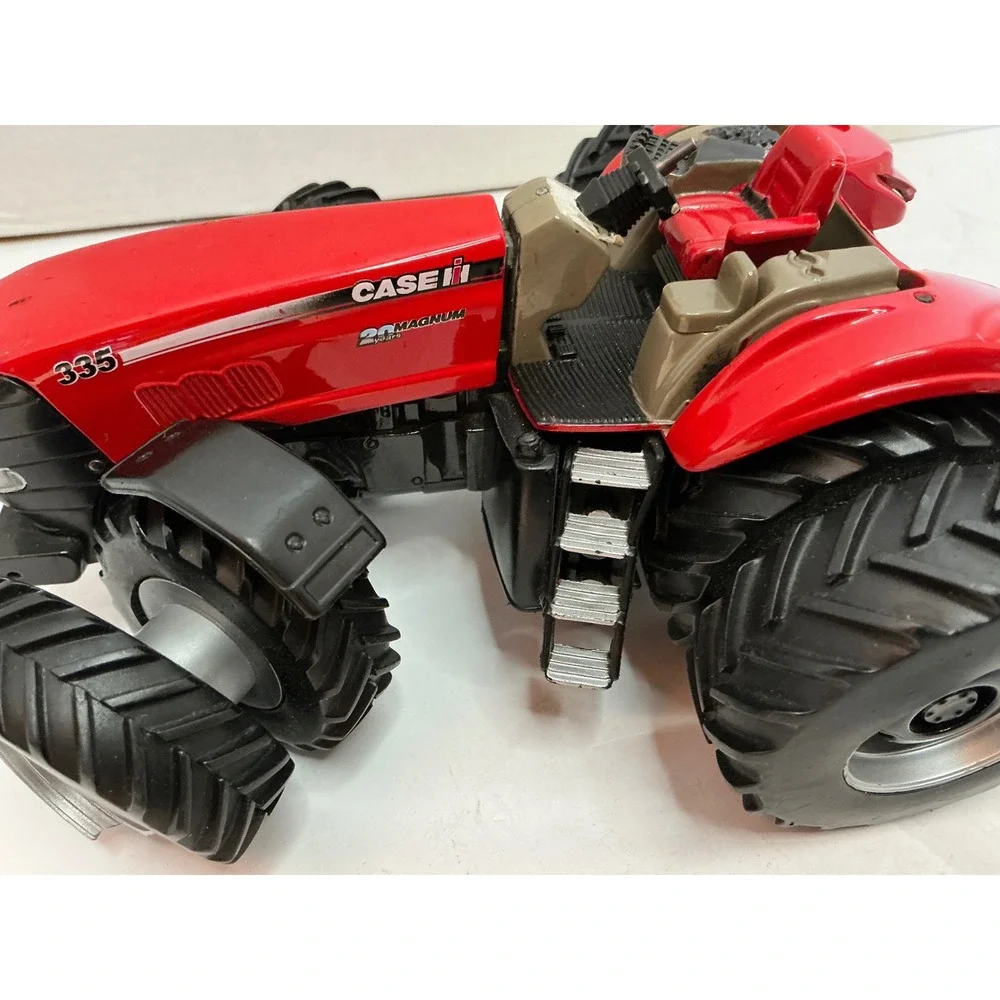 Case IH 335 Magnum Tractor Dealer Edition Diecast Dual Wheels Toy Collectible